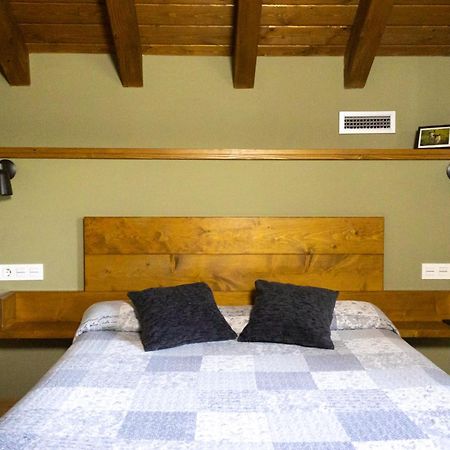 Hostal Rural Iratiko Urkixokoa Orbaiceta Dış mekan fotoğraf